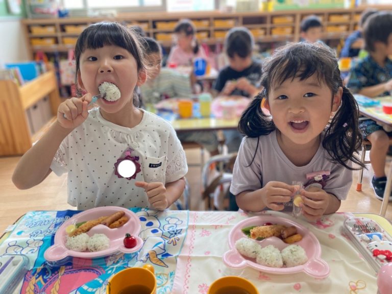 あづま幼稚園 | 給食について